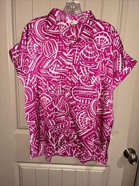 entro Pink and White Shell-Print Button Down Top